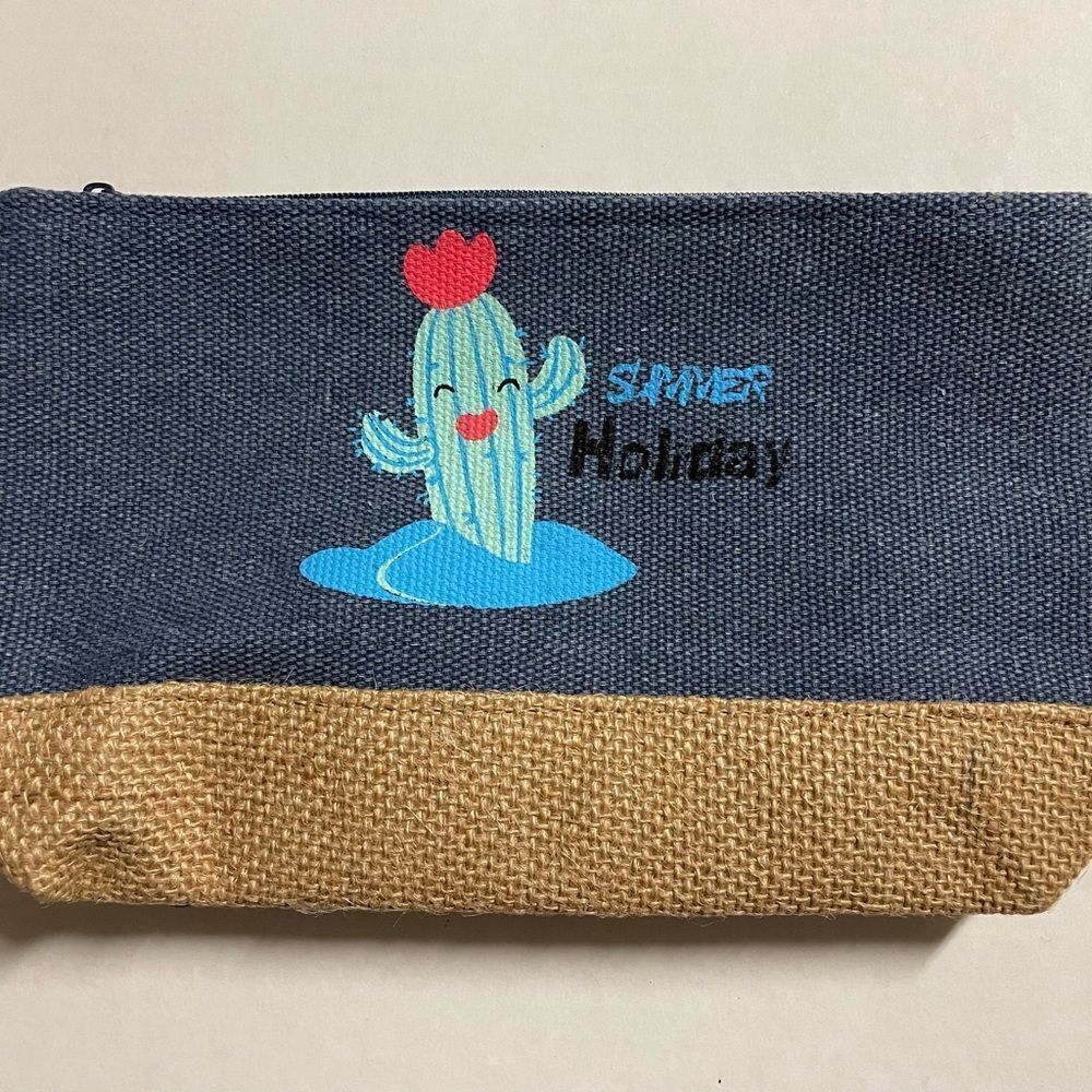 CANVAS LIKE COSMETIC BAG IN BLUE‎